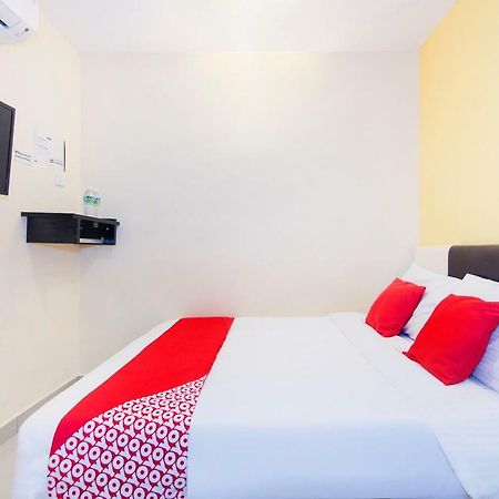 Oyo 220 Hotel Sri Maluri Κουάλα Λουμπούρ Εξωτερικό φωτογραφία