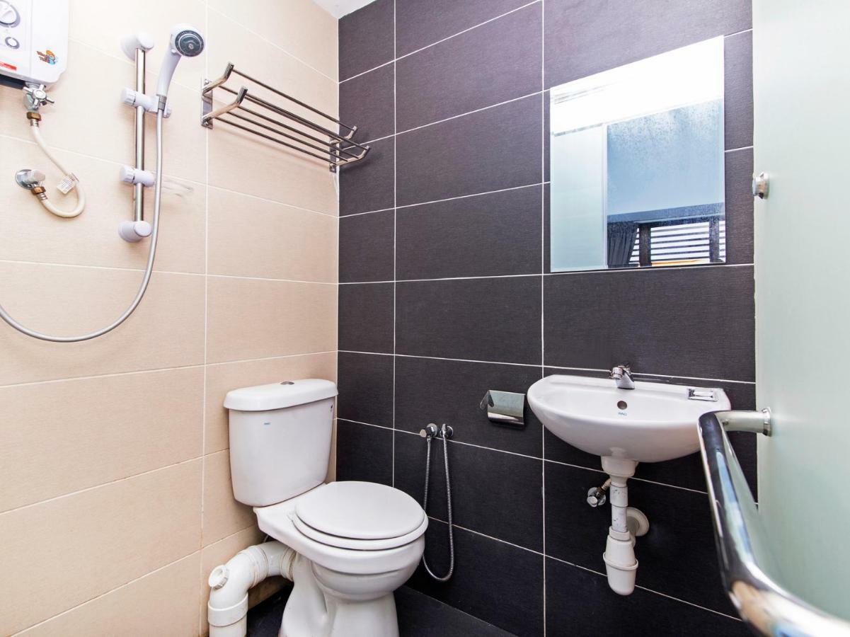Oyo 220 Hotel Sri Maluri Κουάλα Λουμπούρ Εξωτερικό φωτογραφία