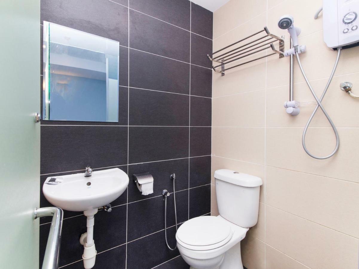 Oyo 220 Hotel Sri Maluri Κουάλα Λουμπούρ Εξωτερικό φωτογραφία