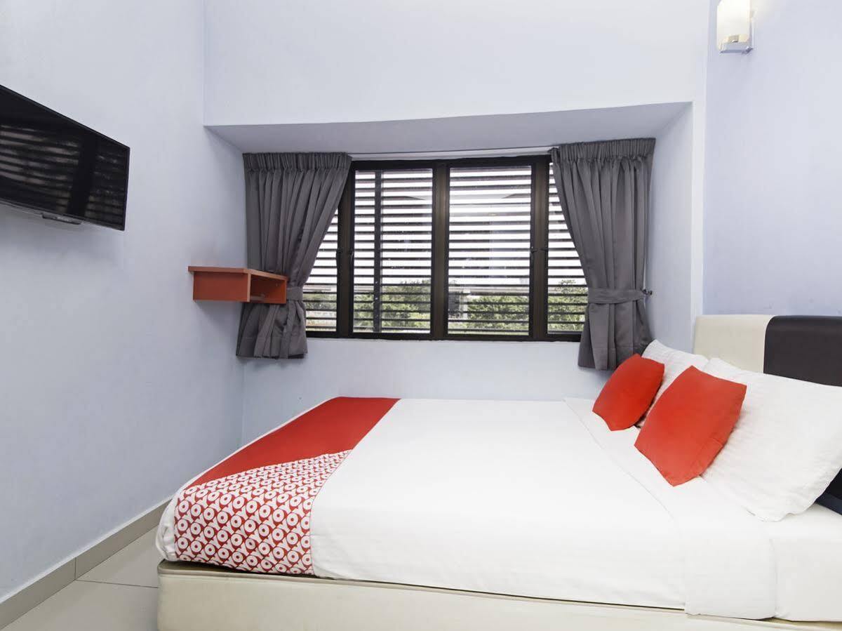 Oyo 220 Hotel Sri Maluri Κουάλα Λουμπούρ Εξωτερικό φωτογραφία